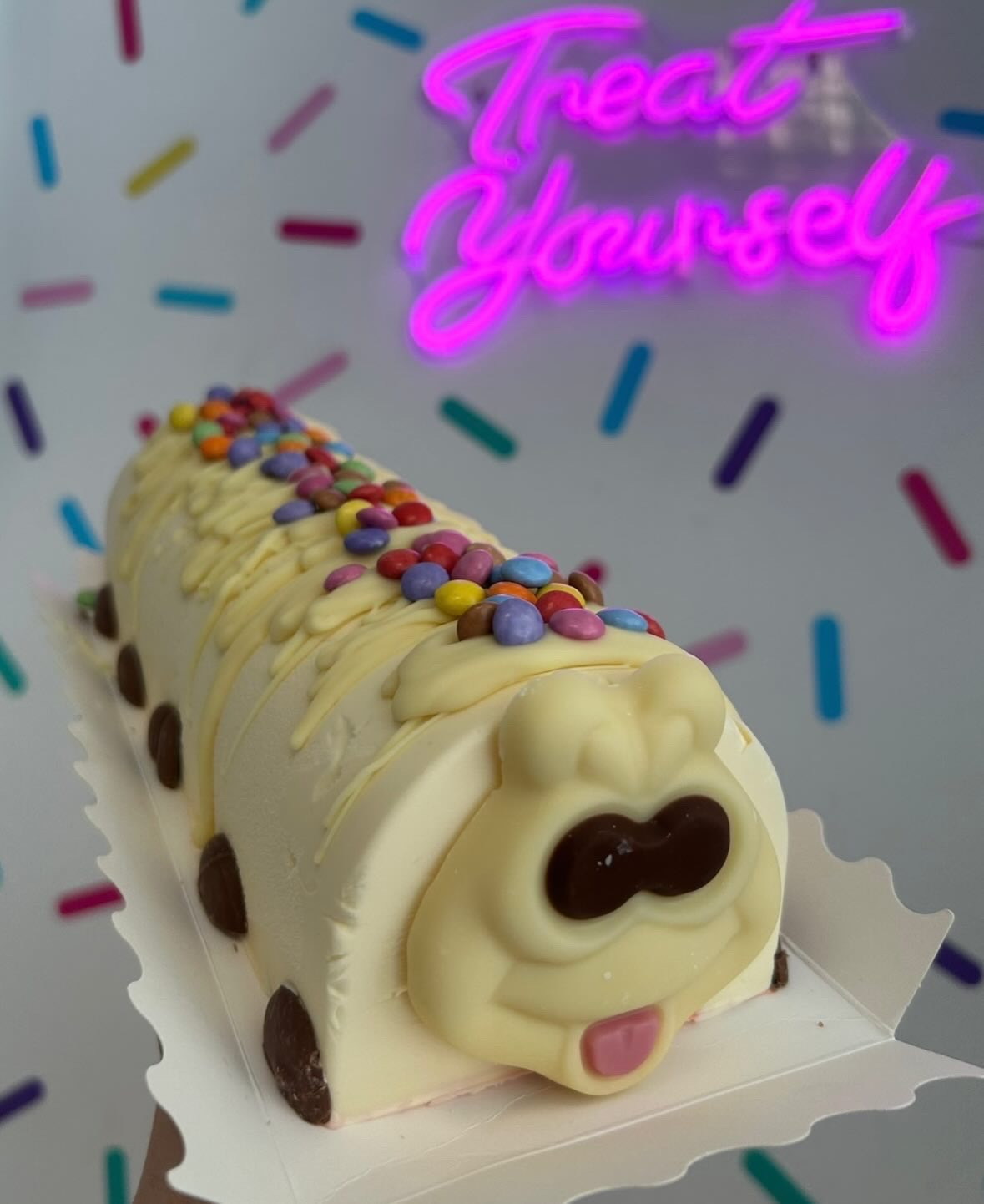 Coolio Caterpillar Cake